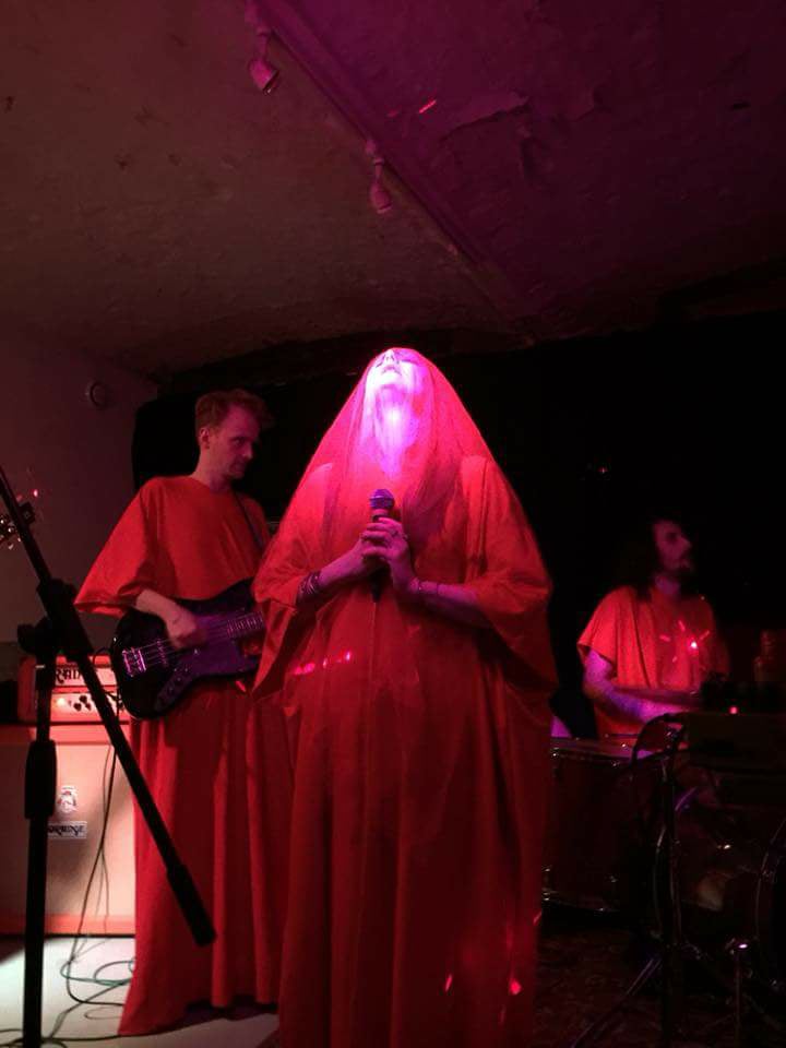 Album Review: Thuban by Lay&nbsp;Llamas