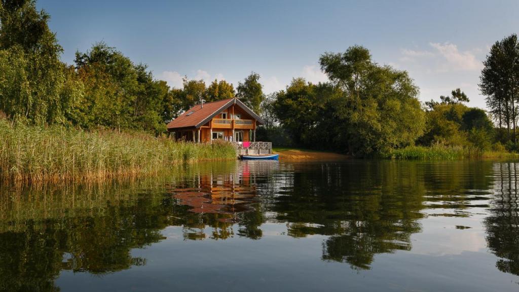 Blog: Making My Little House In The Tall&nbsp;Grass.